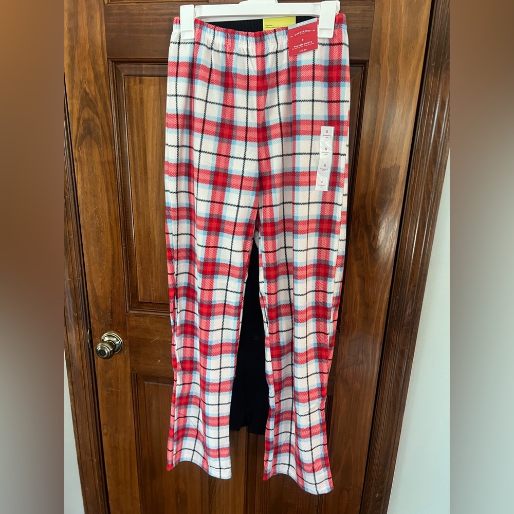 4- Christmas Red and White Plaid Pajama Pants
4- XS